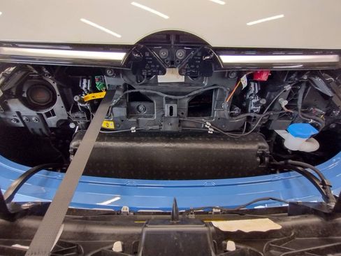 New 2025 Volkswagen ID. Buzz 1st Edition image 7