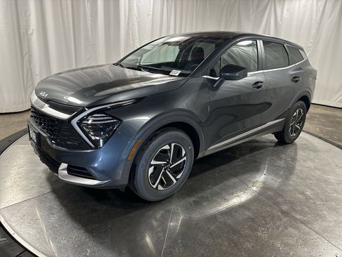 Certified 2025 Kia Sportage LX image 1
