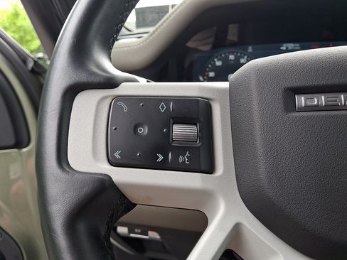 Used 2021 Land Rover Defender 90 First Edition AWD/4WD image 19