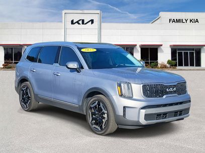 Certified 2023 Kia Telluride EX w/ EX Captain's Chair Package
