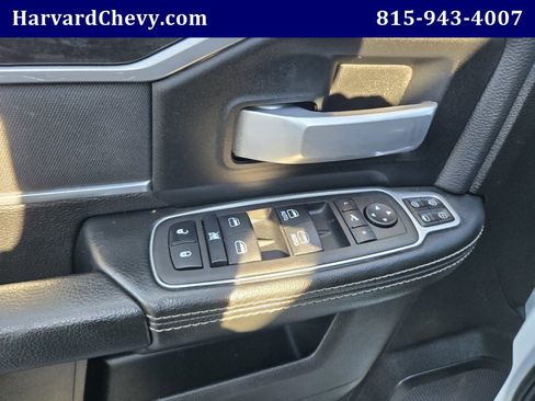 Used 2024 RAM 3500 Big Horn image 34