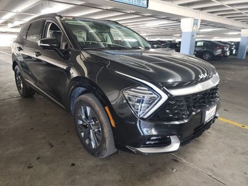 Certified 2025 Kia Sportage SX Prestige AWD/4WD image 2