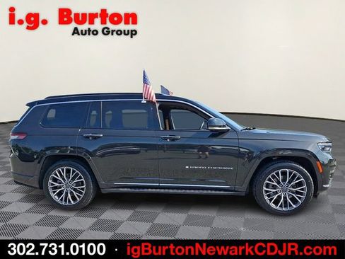 Used 2024 Jeep Grand Cherokee L Summit AWD/4WD image 7
