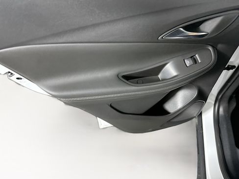 Used 2025 Buick Encore GX Preferred image 26