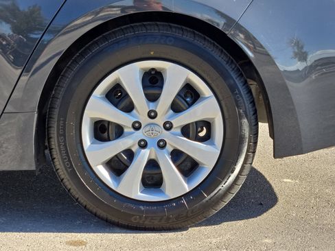 Certified 2025 Toyota Corolla LE FWD image 23
