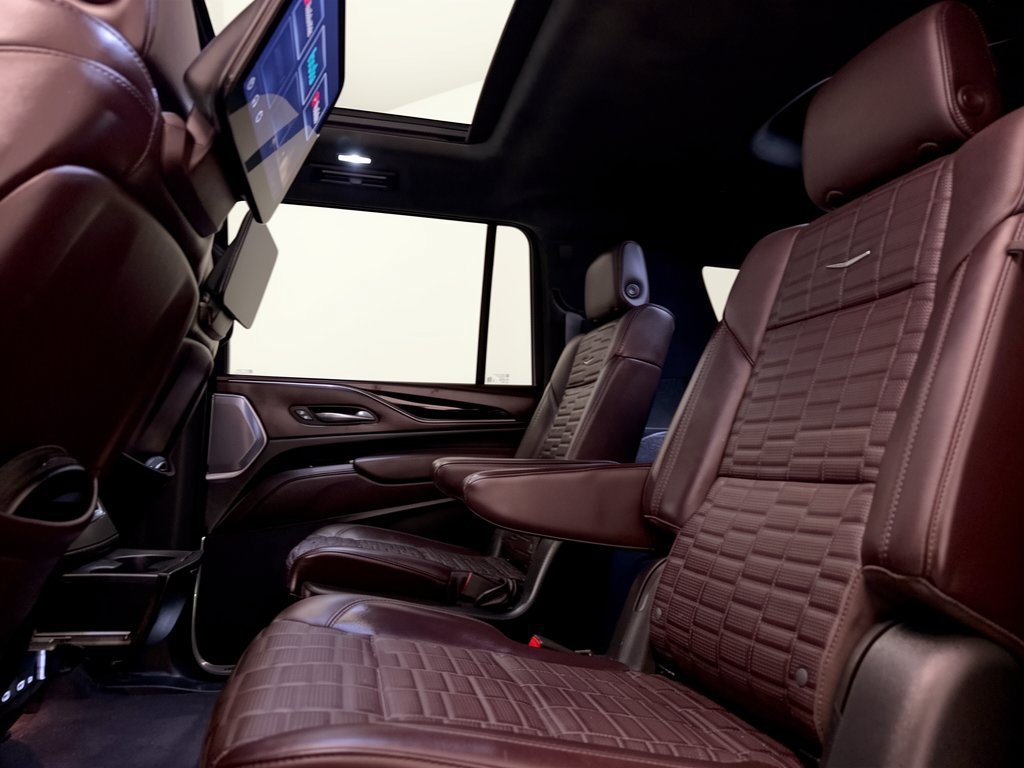 Used 2023 Cadillac Escalade ESV Premium Luxury Platinum w/ LPO, Radiant Package AWD/4WD image 25