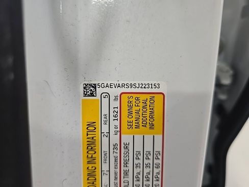 Used 2025 Buick Enclave Preferred image 15