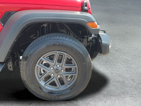 Used 2025 Jeep Gladiator Sport AWD/4WD image 27
