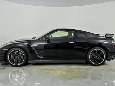 Used 2014 Nissan GT-R Track Edition AWD/4WD image 6