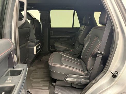 Used 2024 Ford Expedition Limited image 13