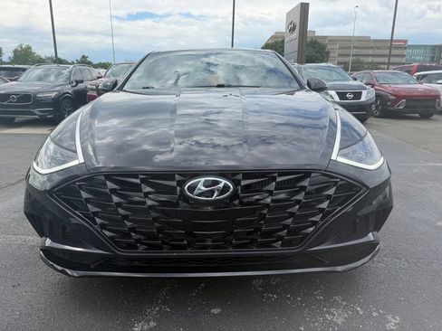 Used 2023 Hyundai Sonata SEL Plus w/ Preferred Accessory Package FWD image 2