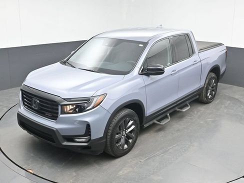 Used 2023 Honda Ridgeline Sport image 15
