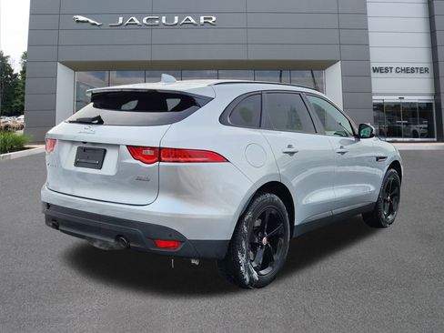 Used 2019 Jaguar F-PACE Premium image 4