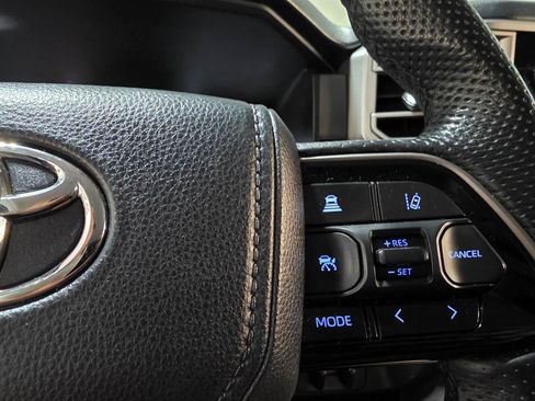 Used 2022 Toyota Tundra SR5 w/ TRD Off-Road Package AWD/4WD image 28