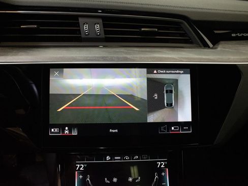 Used 2023 Audi e-tron Premium Plus w/ Premium Plus Package image 17