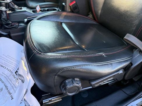 Used 2020 Jeep Gladiator Rubicon image 15