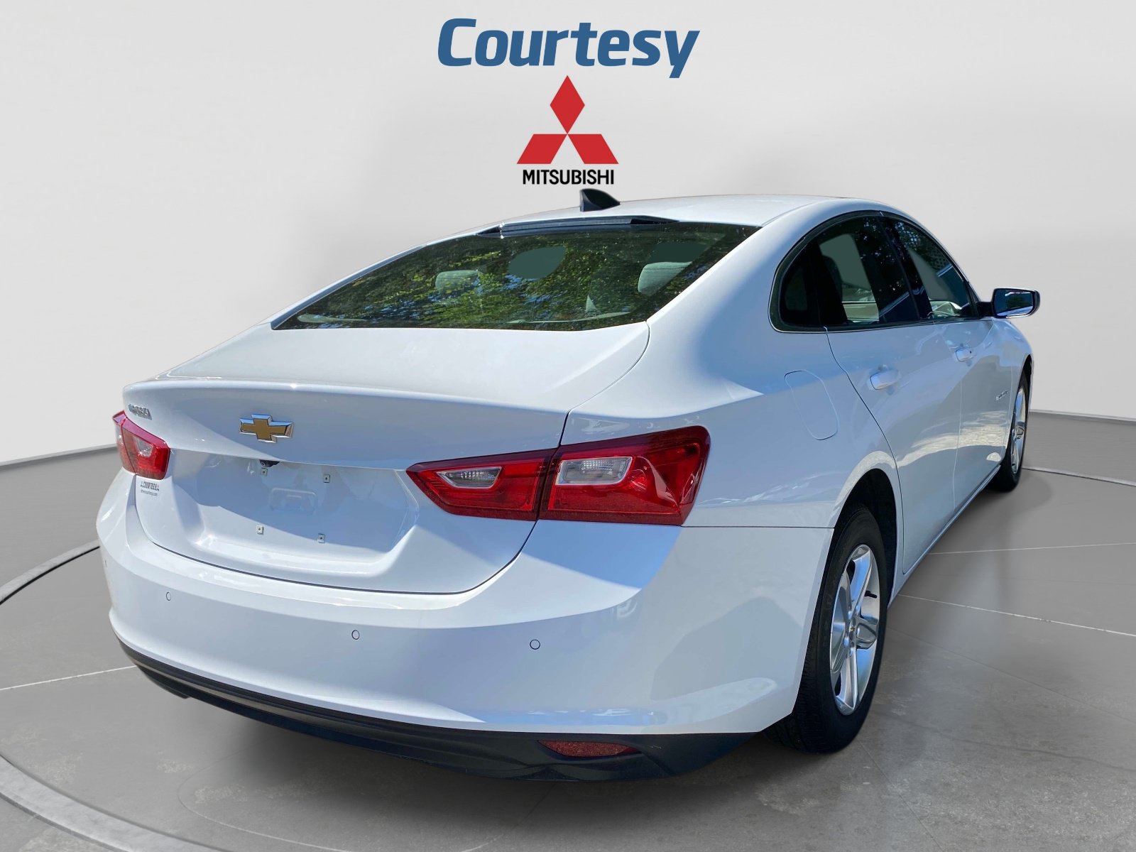 Used 2024 Chevrolet Malibu LS FWD image 5