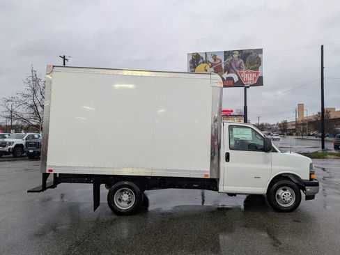 New 2024 Chevrolet Express 3500 w/ Power Convenience Package image 7