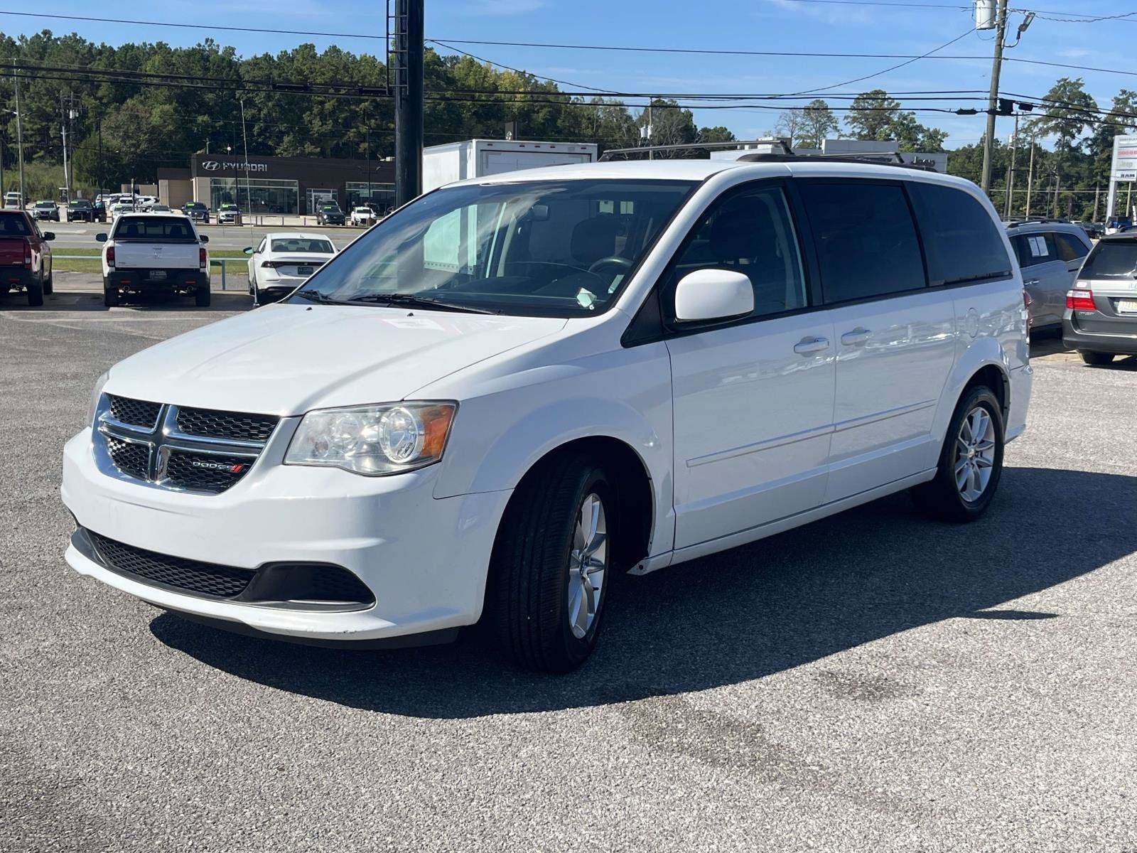 Used 2014 Dodge Grand Caravan SXT FWD image 5