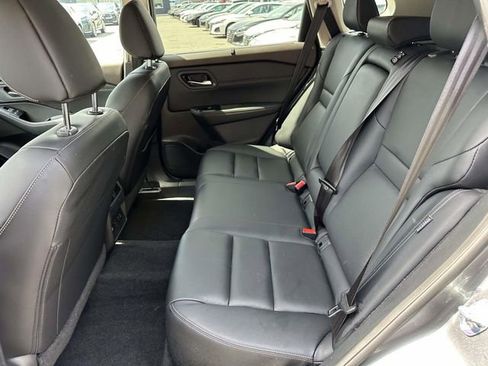 Used 2023 Nissan Rogue SL w/ SL Premium Package image 19