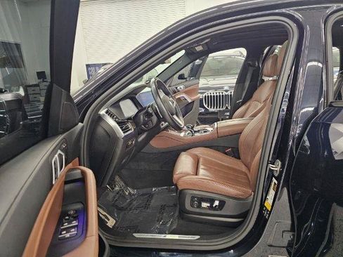 Used 2022 BMW X6 xDrive40i w/ M Sport Package AWD/4WD image 36