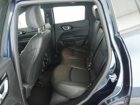 New 2026 Jeep Compass Latitude image 6