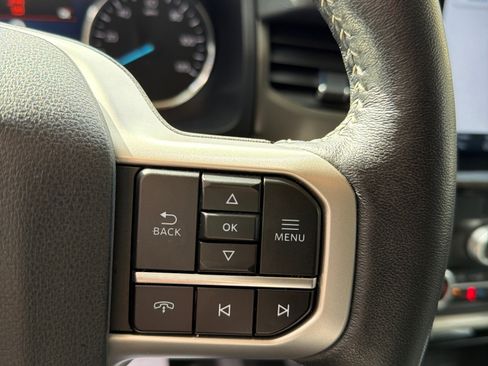 Used 2024 Ford Expedition Max XLT image 19