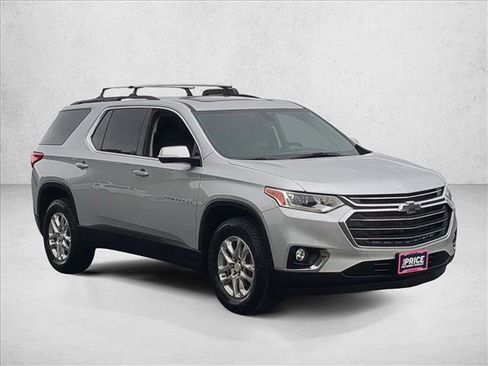 Used 2020 Chevrolet Traverse LT FWD image 11
