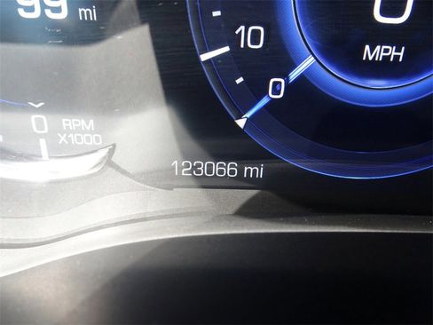 Used 2020 Cadillac Escalade Luxury image 21