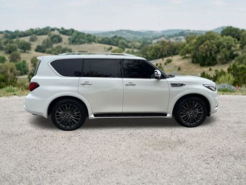 Used 2023 INFINITI QX80 Sensory w/ Cargo Package AWD/4WD image 11