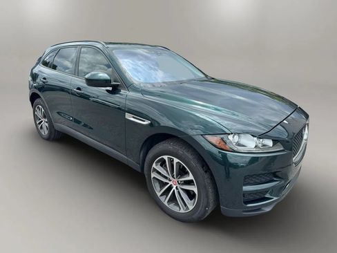 Used 2017 Jaguar F-PACE Premium AWD/4WD image 4