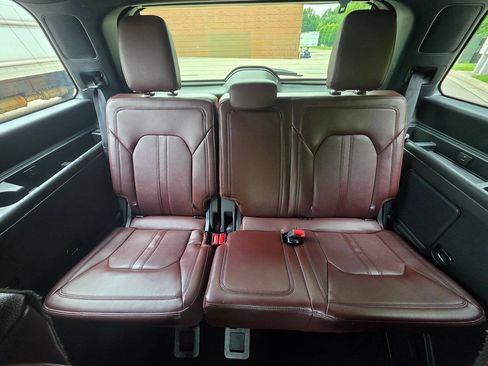 Used 2023 Ford Expedition Limited AWD/4WD image 34