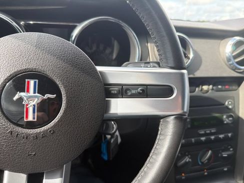 Used 2006 Ford Mustang GT RWD image 14