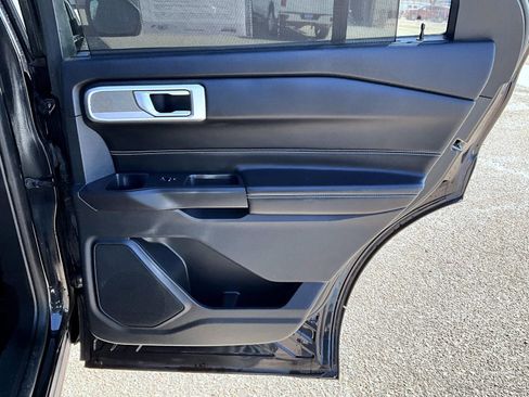 Used 2020 Ford Explorer ST image 19
