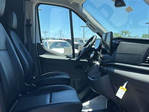 New 2026 Ford Transit 250 148 Medium Roof w/ Load Area Protection Package RWD image 11