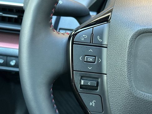 Used 2024 Toyota Prius Prime FWD image 26