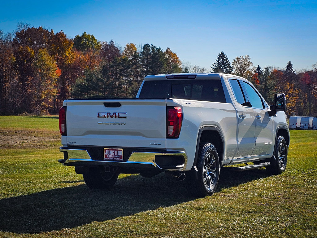 Used 2020 GMC Sierra 1500 SLE w/ SLE Value Package AWD/4WD image 3