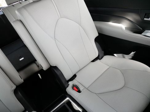 Certified 2026 Toyota Grand Highlander Limited image 14