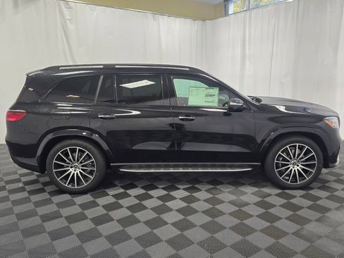 New 2026 Mercedes-Benz GLS 580 4MATIC image 7