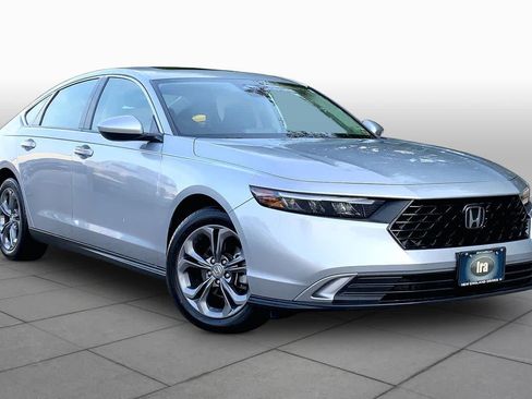 Used 2024 Honda Accord EX image 3