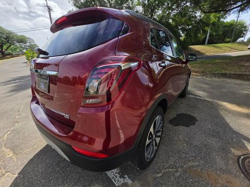 Used 2022 Buick Encore Preferred w/ Safety Package AWD/4WD image 39