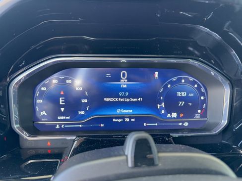 Used 2025 Chevrolet Silverado 1500 High Country AWD/4WD image 17