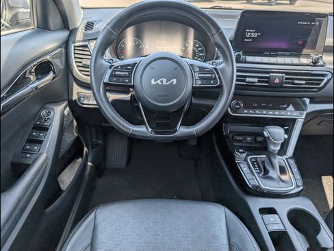 Used 2023 Kia Seltos SX AWD/4WD image 8