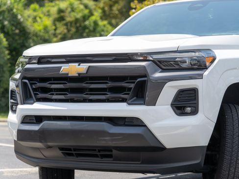 Used 2023 Chevrolet Colorado LT w/ LT Convenience Package III RWD image 36