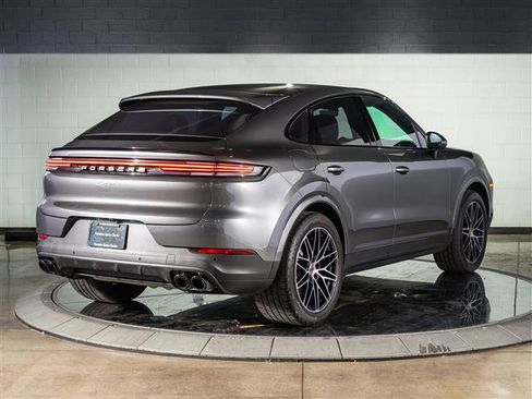 Certified 2026 Porsche Cayenne Coupe AWD/4WD image 9