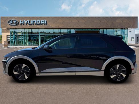 New 2026 Hyundai Ioniq 5 Limited image 3