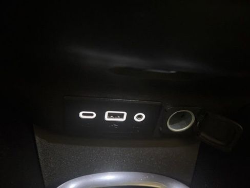 Used 2023 Chevrolet Malibu LT image 29