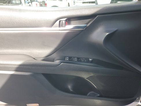 Used 2019 Toyota Camry XSE image 26