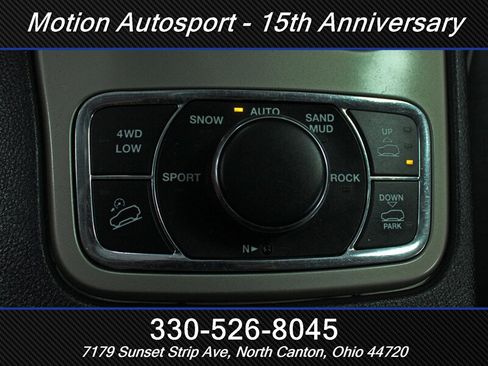 Used 2012 Jeep Grand Cherokee Overland AWD/4WD image 20