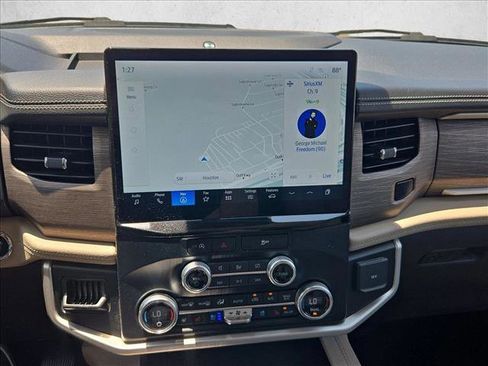 Used 2024 Ford Expedition Limited RWD image 15